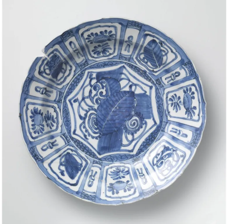 Plate from the wreck of the Witte Leeuw, 1613 Rijksmuseum Amsterdam, NG-1977-167-W
