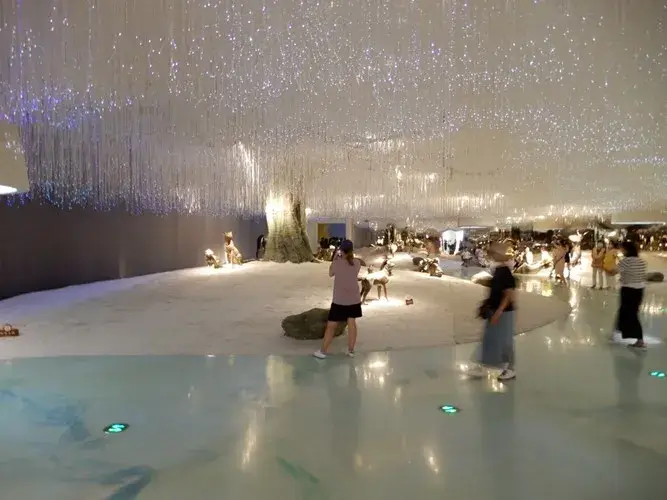 The Porcelain Tower - A winter wonderland paradise